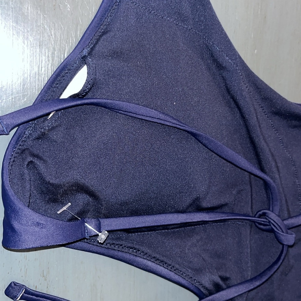 Aerie Swim One Piece Navy Blue Cutout Side Halter Top w Tie Back Closure L EUC - Picture 10 of 16